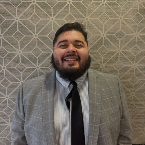 Erik_Menchaca_-_Corporate_Trainer